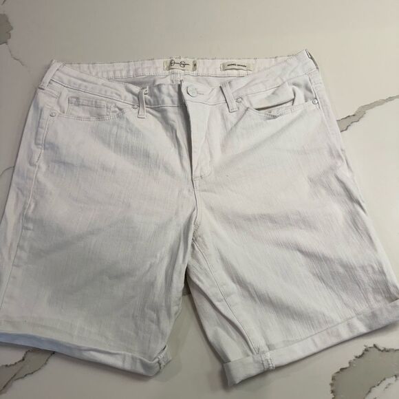 Jessica Simpson Bermuda denim jeans white shorts size 31 - Picture 1 of 5